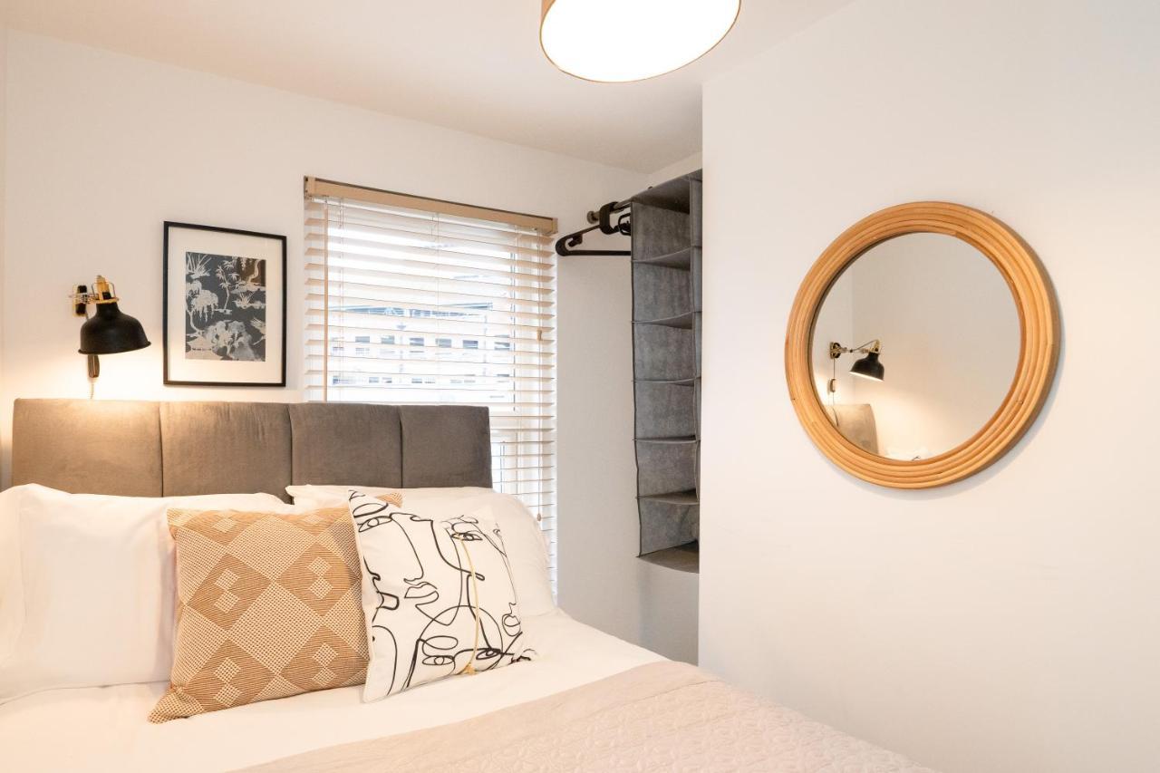 Stunning 2-Bedroom Home In City Centre With Wi-Fi! Ройал-Танбридж-Уэльс Экстерьер фото